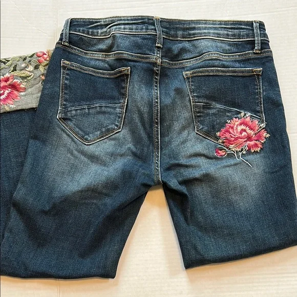 Driftwood Jeans Colette. Cropped. - Picture 5 of 10